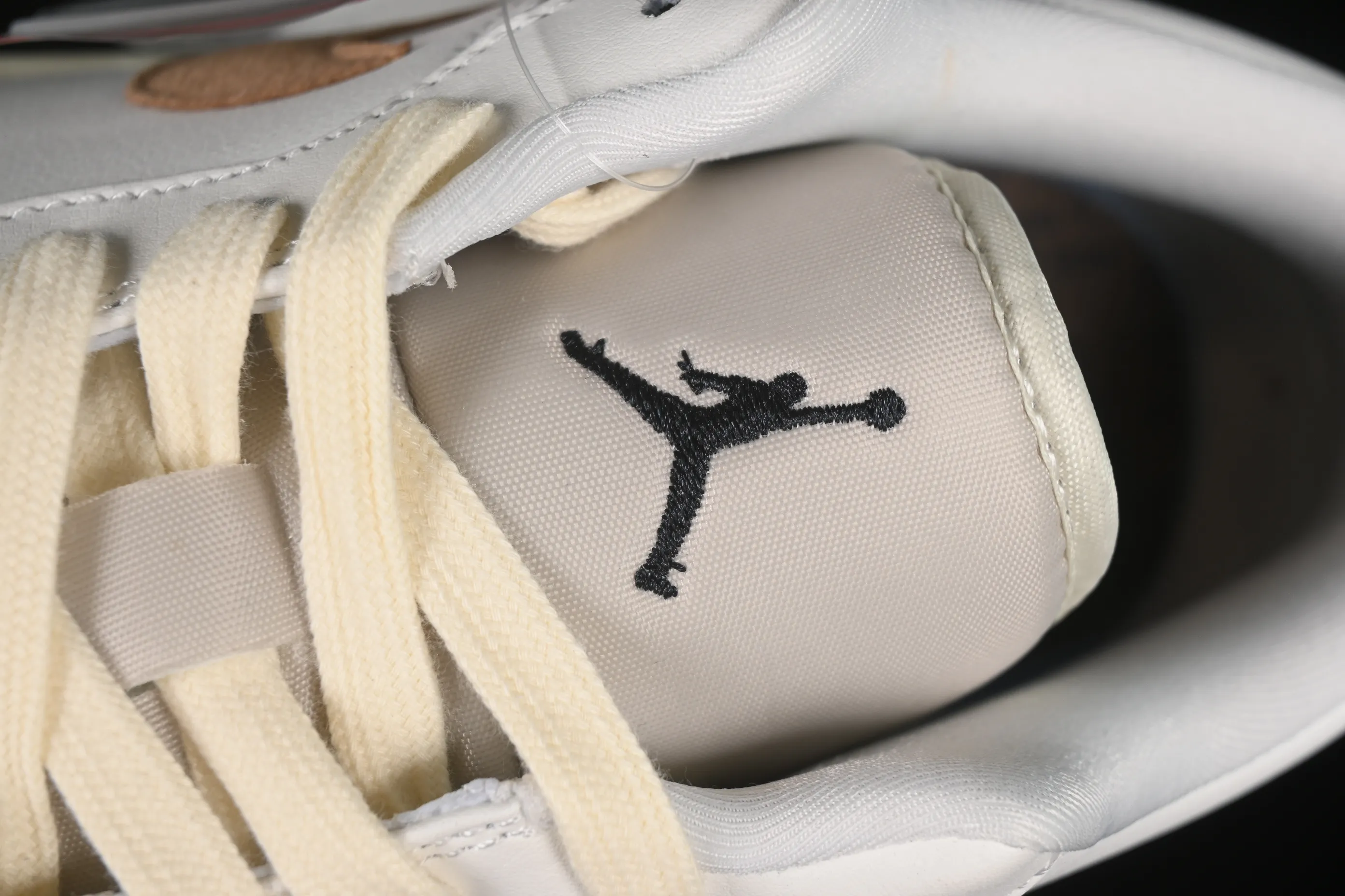 All categories Air Jordan Jordan series basketball shoes Air Jordan 1 Low Air Jordan 1 Low "Dongdan" AJ1 Joe 1 coconut milk white low-top cultural casual sneakers IB8855-121